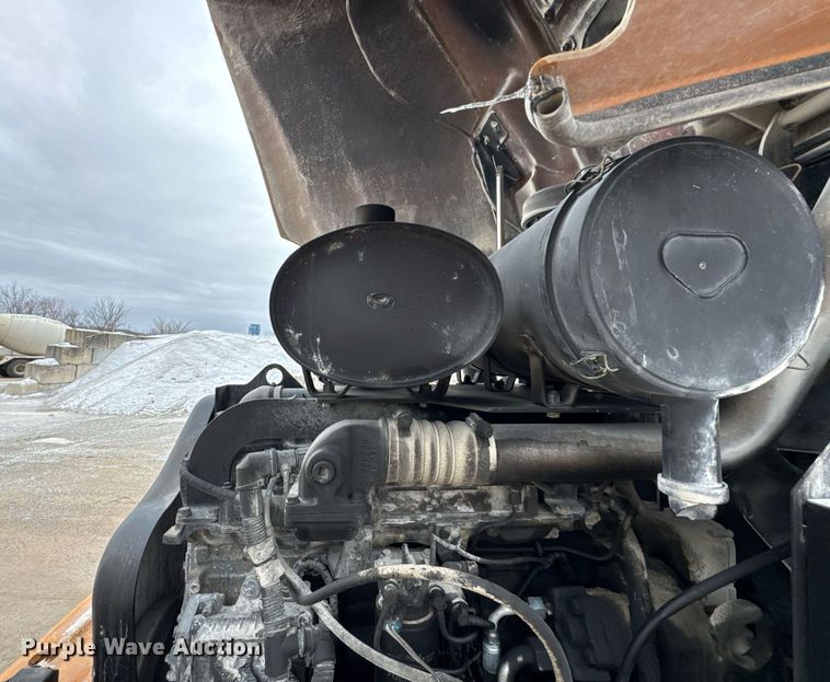 image for item DO0396 2005 Case 721D wheel loader