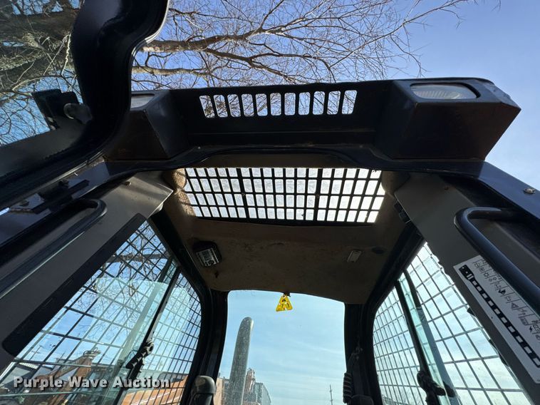 image for item DO0404 2017 Case TR340 tracked skid steer loader