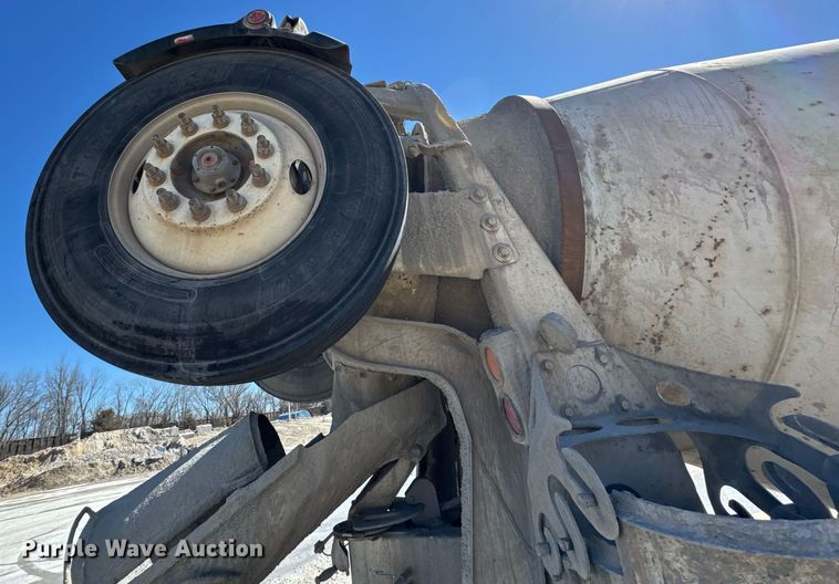 image for item DO0416 2016 Kenworth W900 ready mix truck