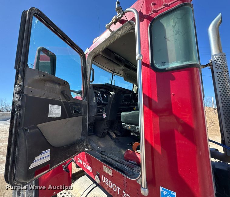 image for item DO0416 2016 Kenworth W900 ready mix truck