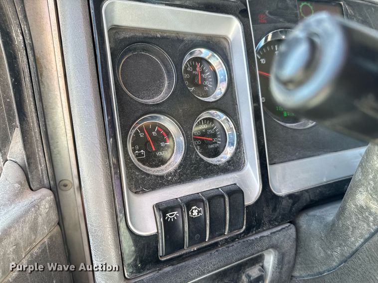 image for item DO0416 2016 Kenworth W900 ready mix truck