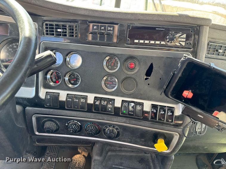 image for item DO0416 2016 Kenworth W900 ready mix truck