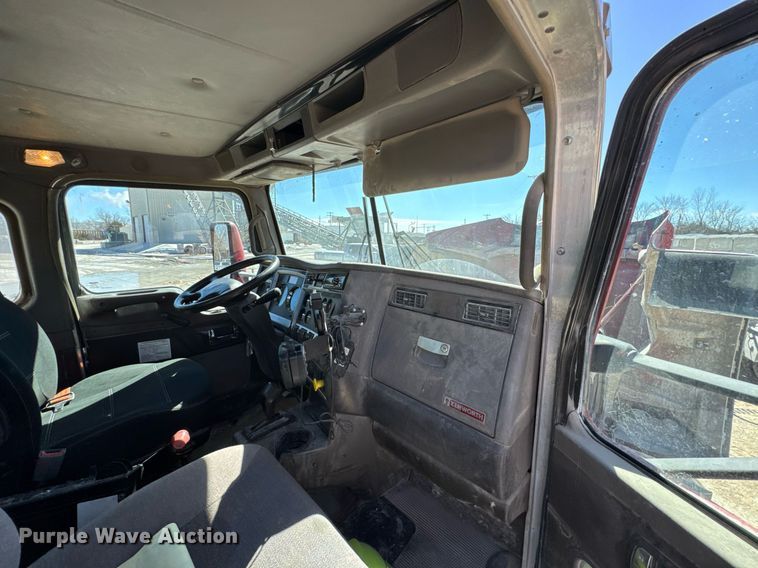 image for item DO0416 2016 Kenworth W900 ready mix truck