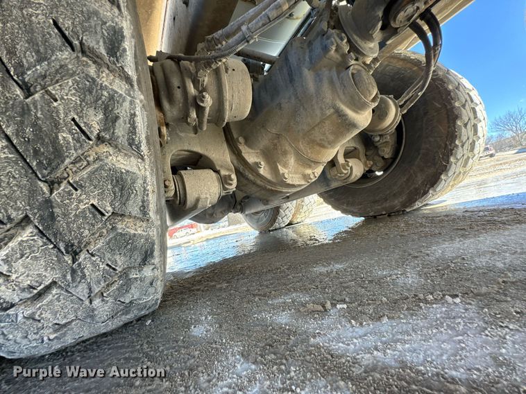 image for item DO0416 2016 Kenworth W900 ready mix truck