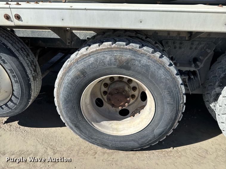 image for item DO0416 2016 Kenworth W900 ready mix truck