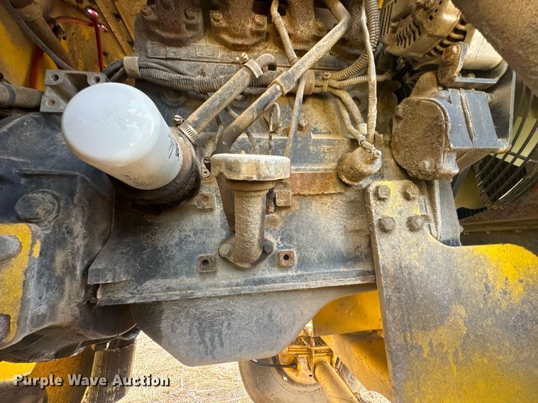 image for item DO0423 2010 Superior Broom DT80CT broom