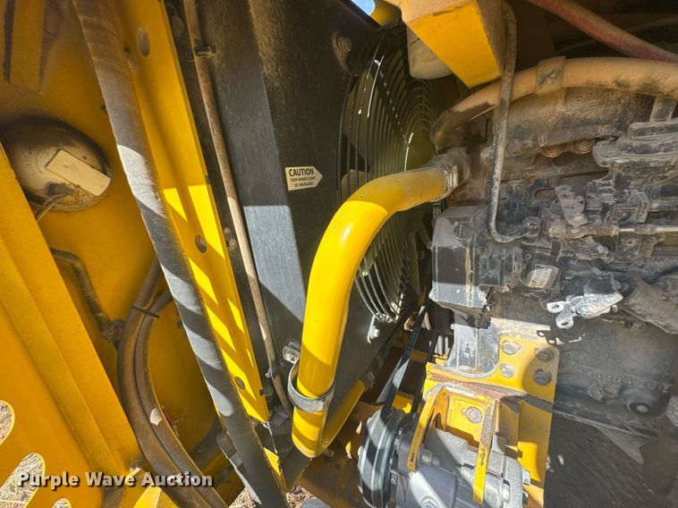 image for item DO0423 2010 Superior Broom DT80CT broom