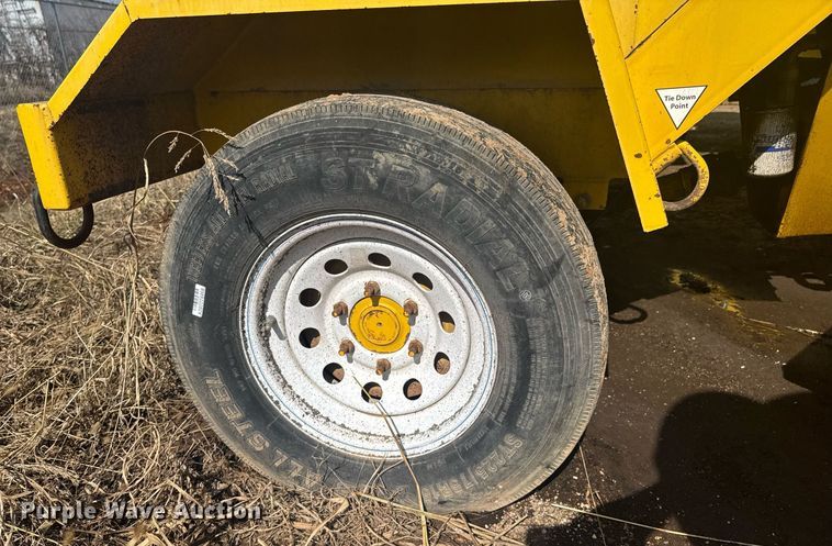 image for item DO0423 2010 Superior Broom DT80CT broom