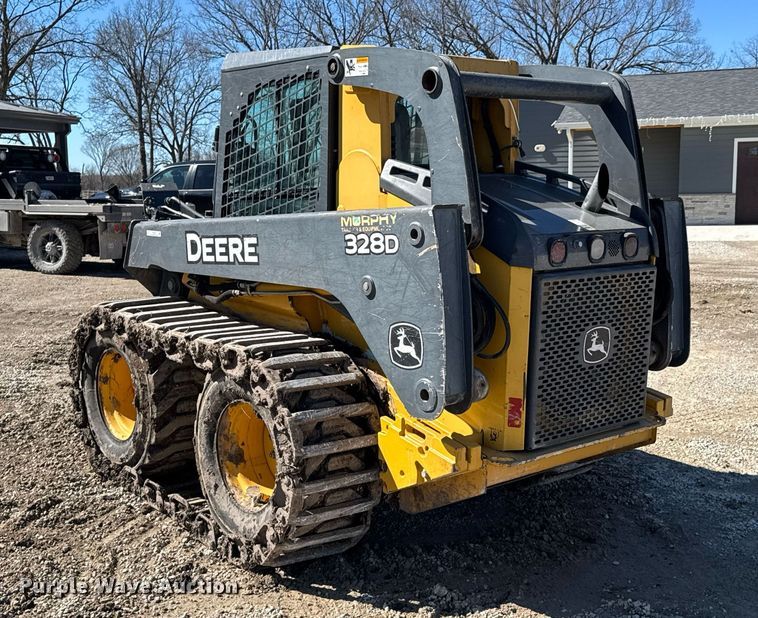 image for item DO0425 2011 John Deere 328D skid steer loader