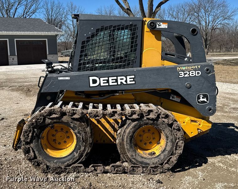 image for item DO0425 2011 John Deere 328D skid steer loader