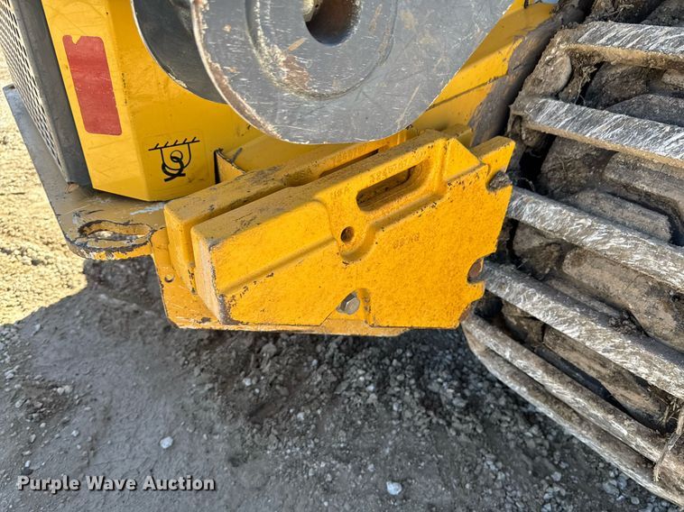 image for item DO0425 2011 John Deere 328D skid steer loader