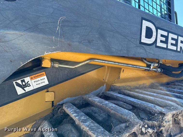 image for item DO0425 2011 John Deere 328D skid steer loader