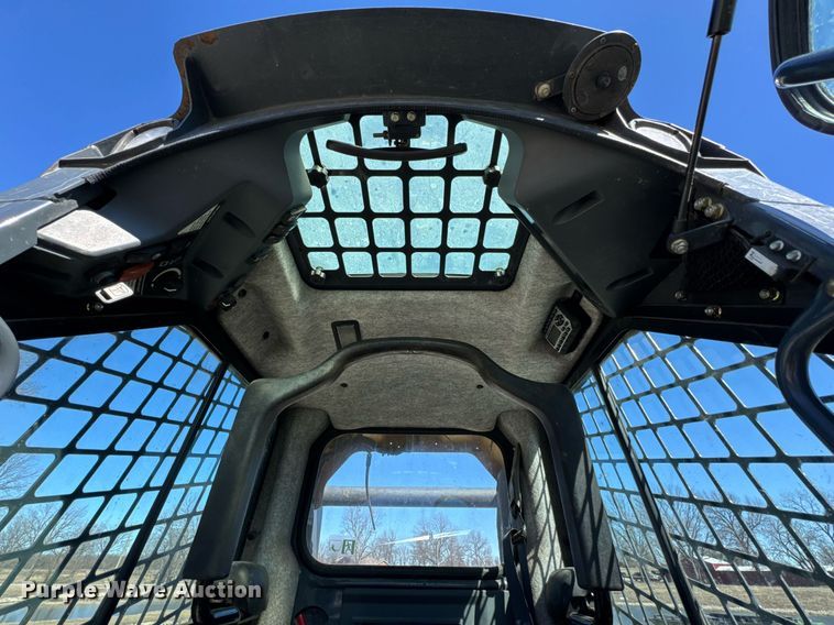 image for item DO0425 2011 John Deere 328D skid steer loader