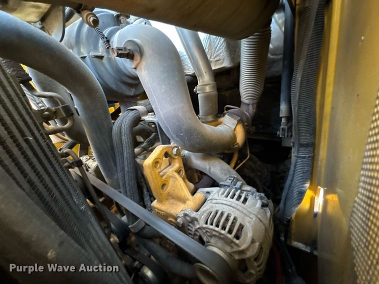 image for item DO0425 2011 John Deere 328D skid steer loader