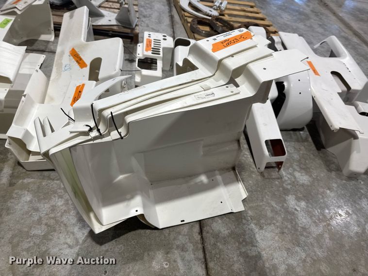 image for item DO0427 Terex digger derrick truck parts