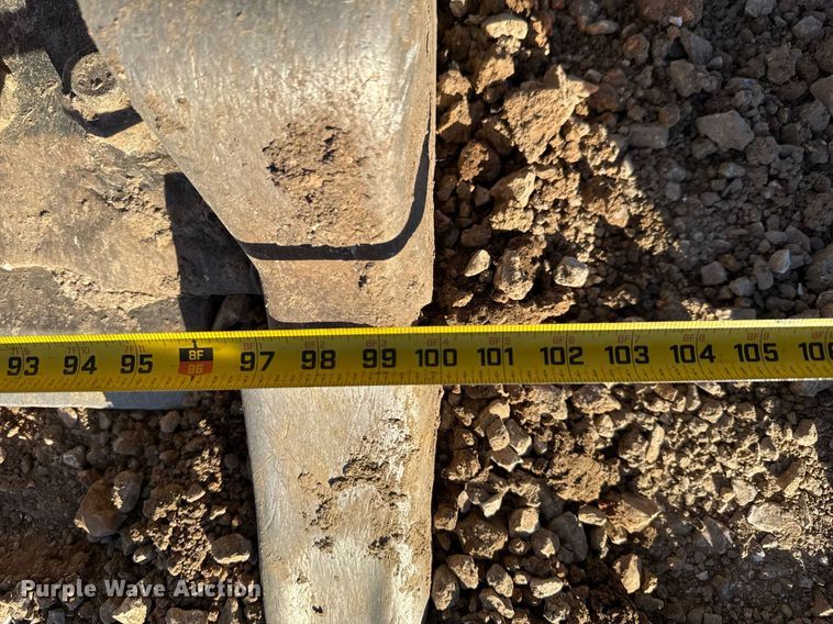 image for item DO0430 2001 Caterpillar 963C track loader