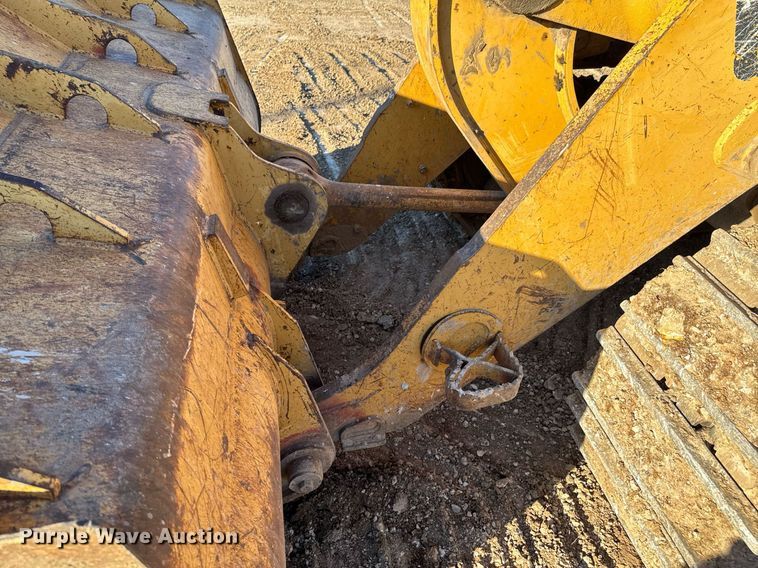 image for item DO0430 2001 Caterpillar 963C track loader