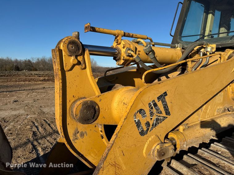 image for item DO0430 2001 Caterpillar 963C track loader