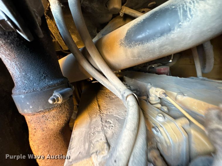 image for item DO0430 2001 Caterpillar 963C track loader