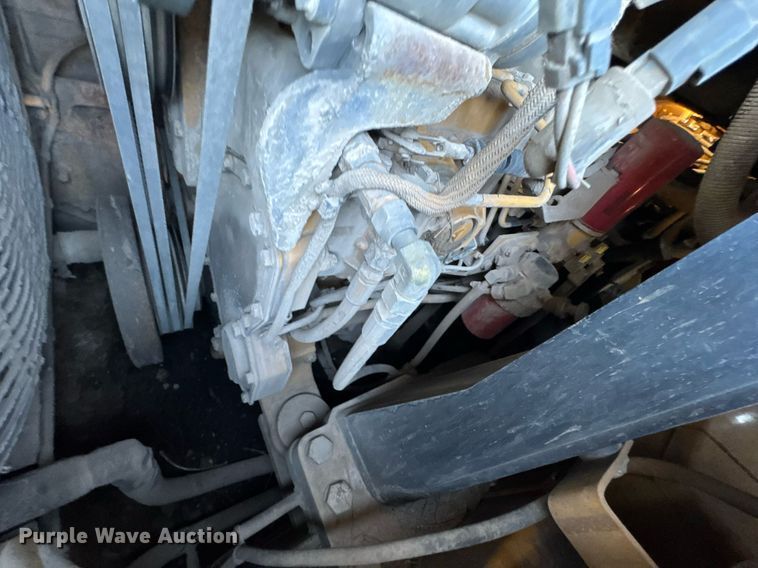 image for item DO0430 2001 Caterpillar 963C track loader