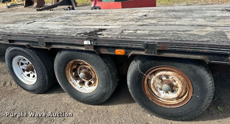 image for item DP8499 1989 Boss Trailer 828FGN flatbed trailer