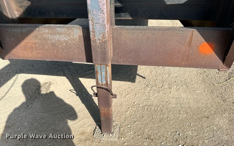 image for item DP8499 1989 Boss Trailer 828FGN flatbed trailer