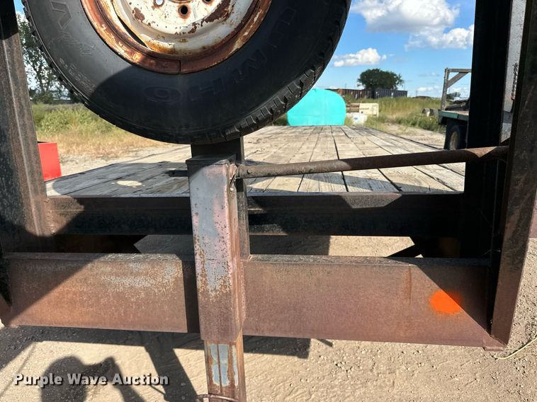 image for item DP8499 1989 Boss Trailer 828FGN flatbed trailer