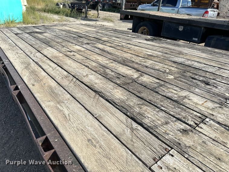 image for item DP8499 1989 Boss Trailer 828FGN flatbed trailer