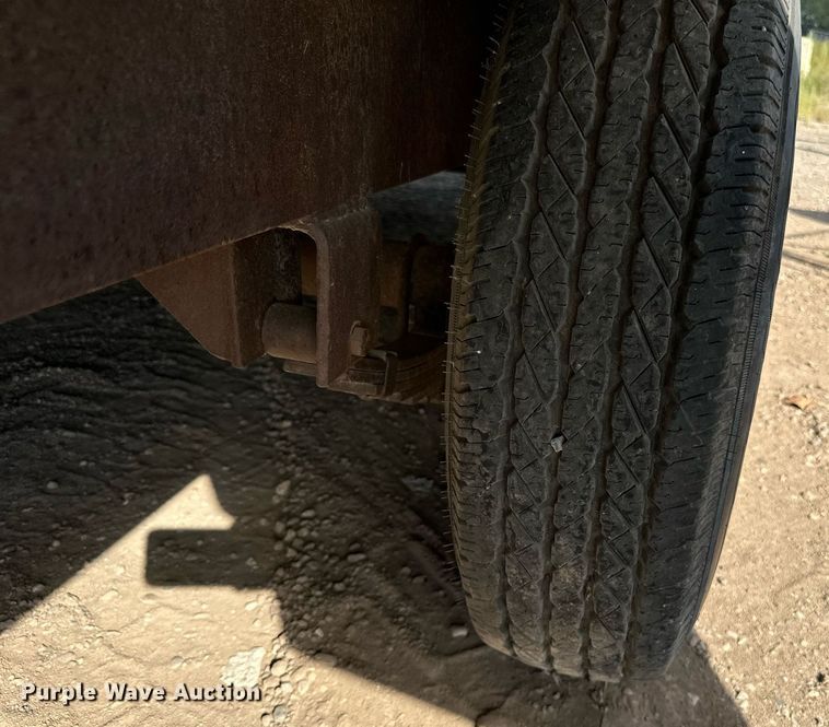 image for item DP8499 1989 Boss Trailer 828FGN flatbed trailer