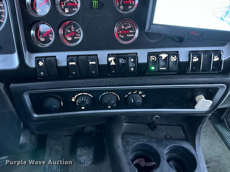 image for item DQ6627 2012 Kenworth W900 ready mix truck