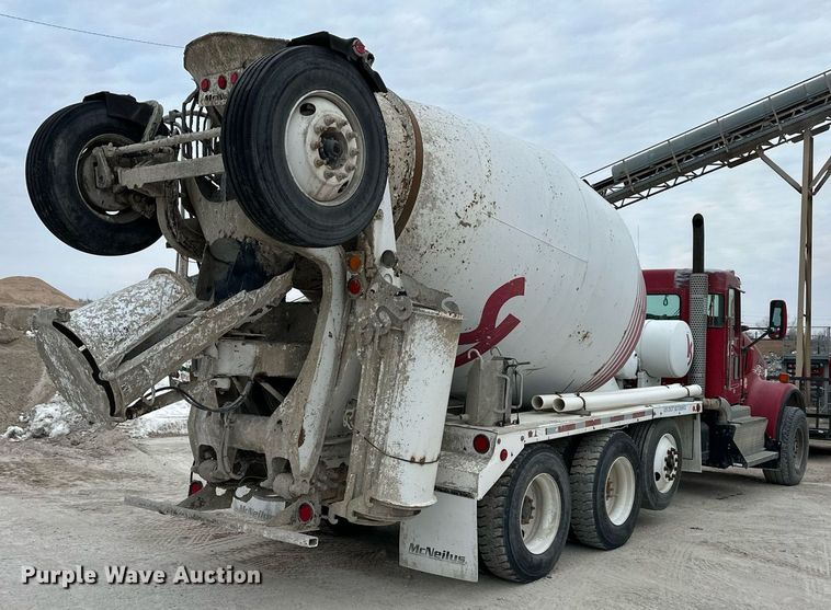 image for item DQ6628 2014 Kenworth W900 ready mix truck