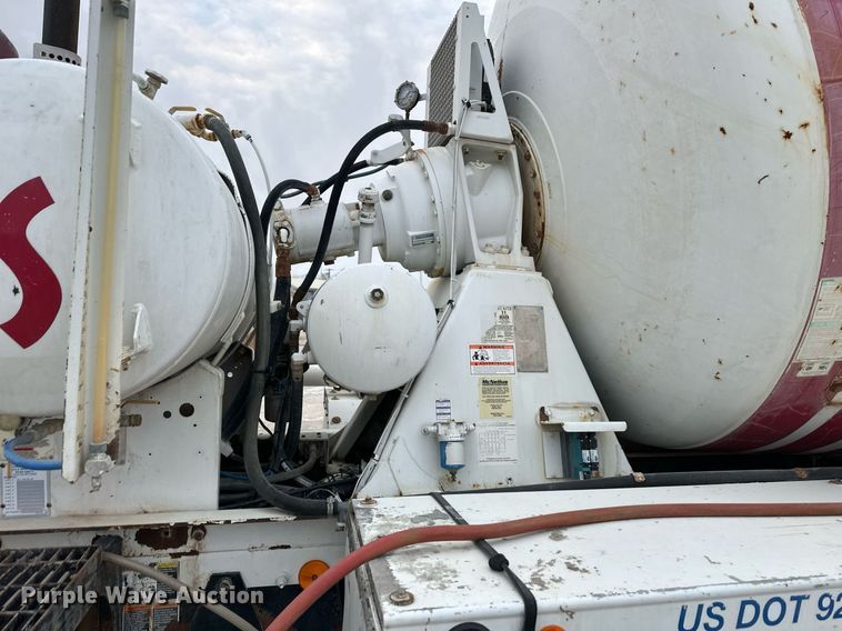 image for item DQ6628 2014 Kenworth W900 ready mix truck