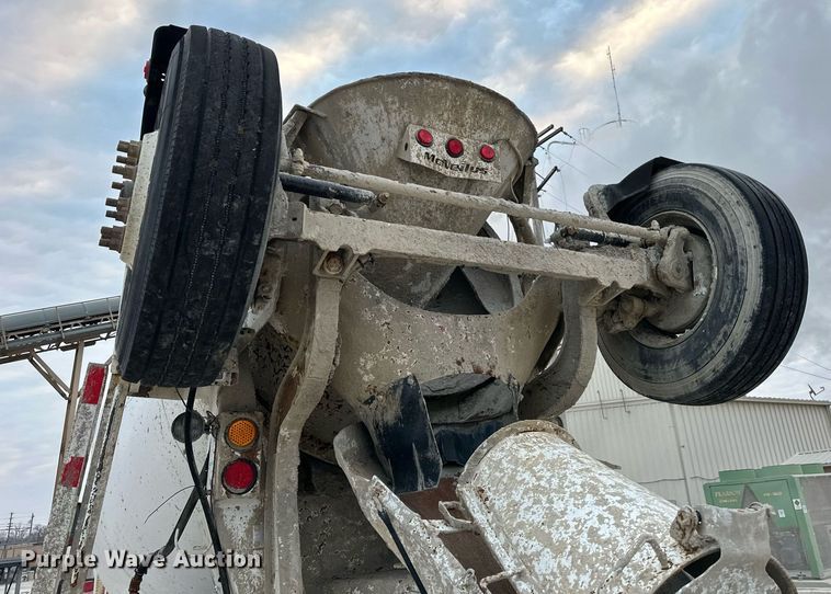 image for item DQ6628 2014 Kenworth W900 ready mix truck