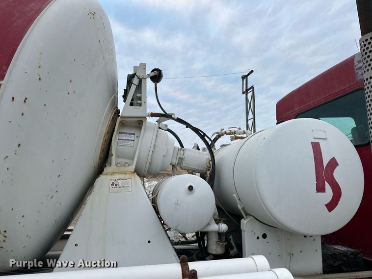 image for item DQ6628 2014 Kenworth W900 ready mix truck