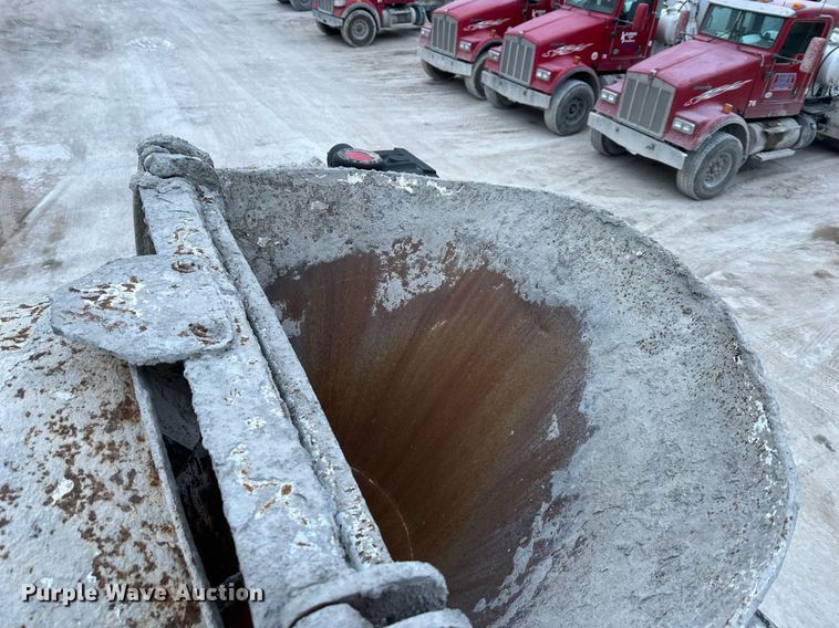 image for item DQ6628 2014 Kenworth W900 ready mix truck