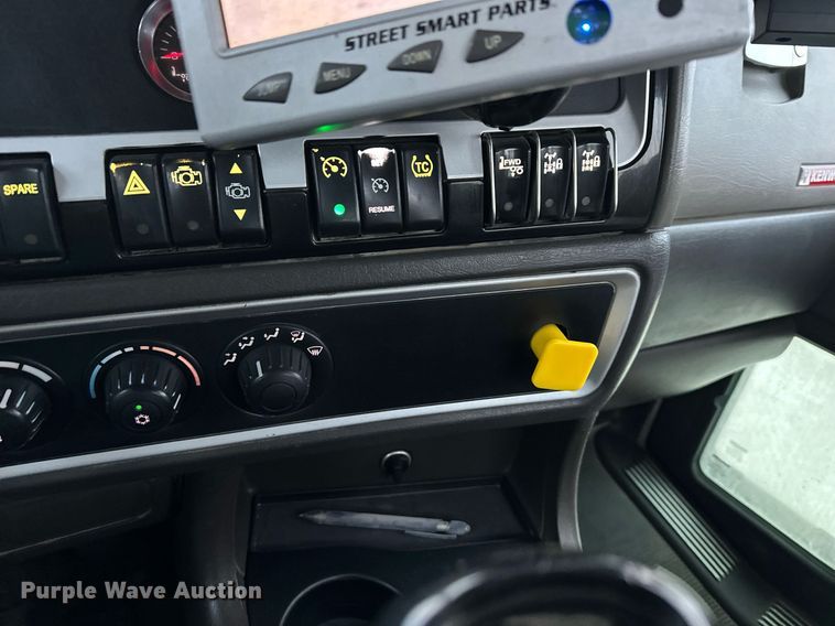 image for item DQ6628 2014 Kenworth W900 ready mix truck