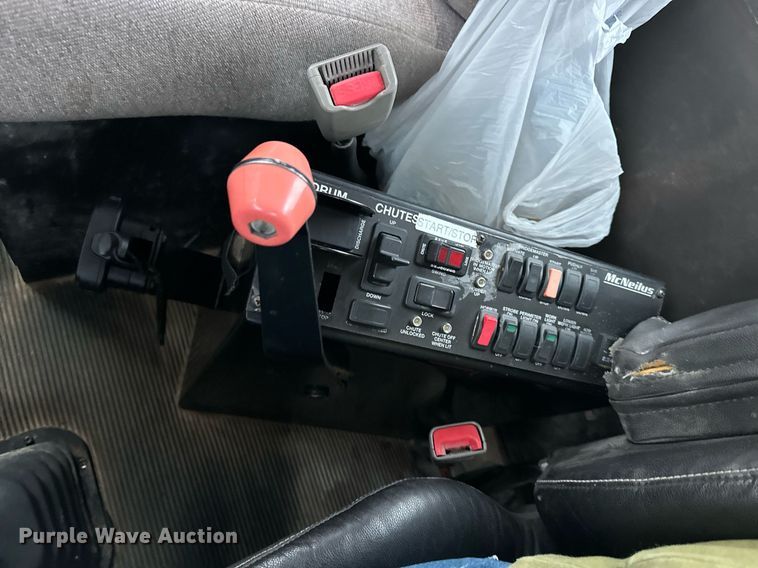 image for item DQ6628 2014 Kenworth W900 ready mix truck