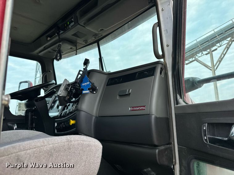 image for item DQ6628 2014 Kenworth W900 ready mix truck