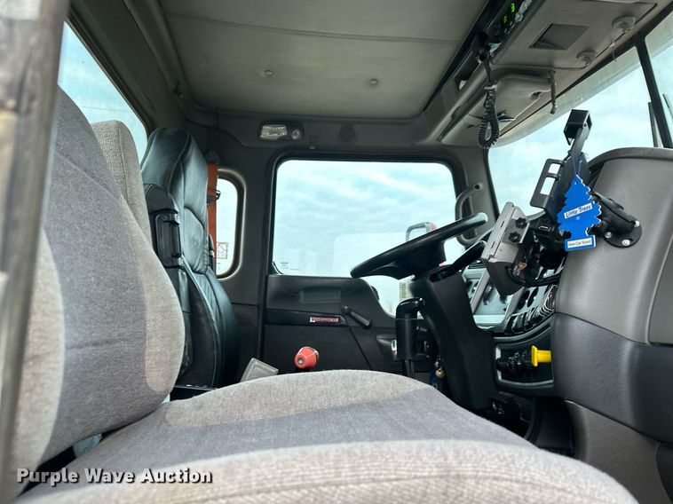 image for item DQ6628 2014 Kenworth W900 ready mix truck