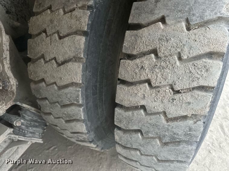 image for item DQ6628 2014 Kenworth W900 ready mix truck