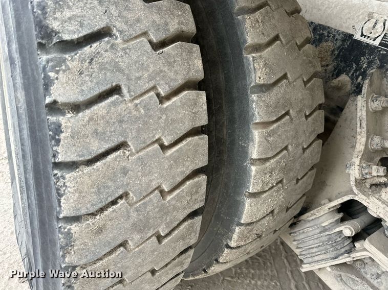 image for item DQ6628 2014 Kenworth W900 ready mix truck