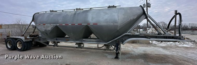 image for item DQ6629 1998 Fruehauf HAB-HE2-J1000 pneumatic dry bulk trailer