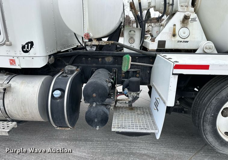 image for item DQ6637 2014 Kenworth W900 ready mix truck