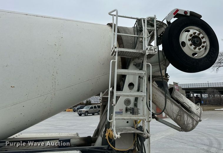 image for item DQ6637 2014 Kenworth W900 ready mix truck