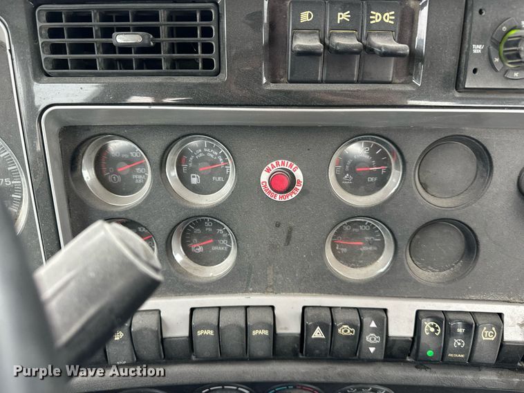 image for item DQ6637 2014 Kenworth W900 ready mix truck