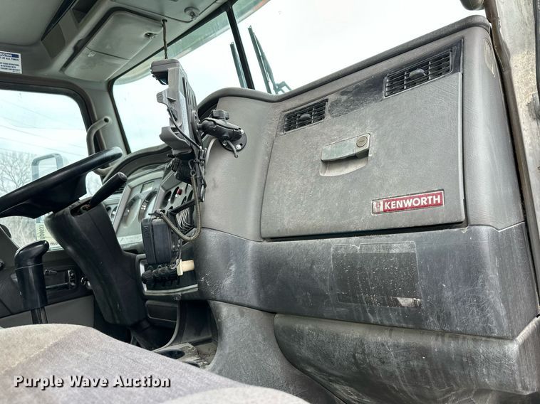 image for item DQ6637 2014 Kenworth W900 ready mix truck