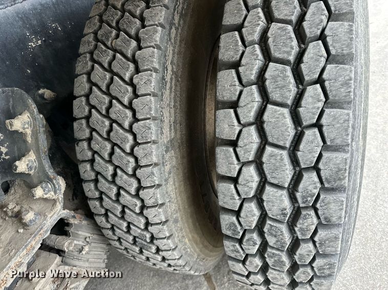 image for item DQ6637 2014 Kenworth W900 ready mix truck