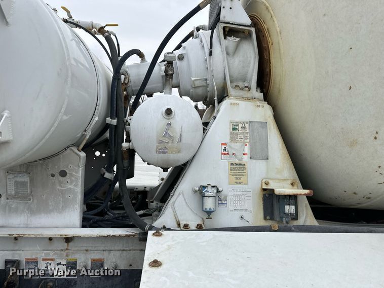 image for item DQ6638 2015 Kenworth W900 ready mix truck