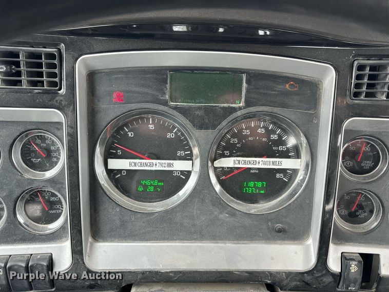 image for item DQ6638 2015 Kenworth W900 ready mix truck