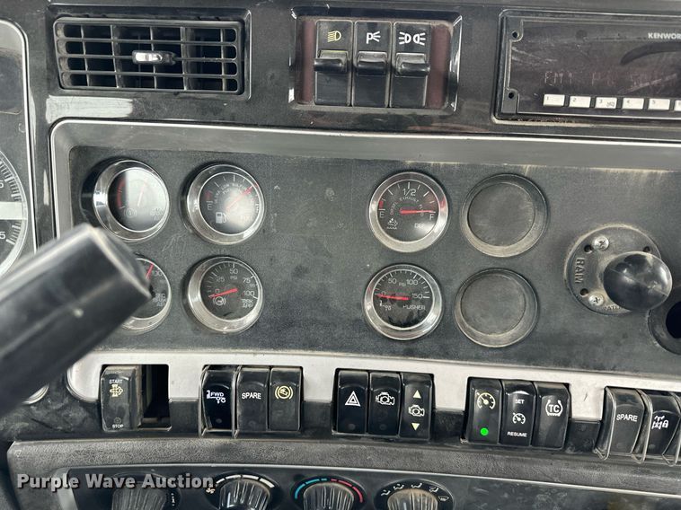 image for item DQ6638 2015 Kenworth W900 ready mix truck